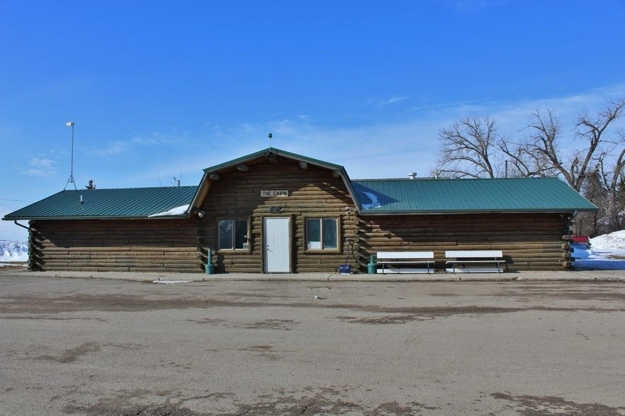 213 Main St, Antler, ND 58711