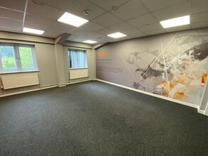 Dudley Rd, Halesowen for lease Interior Photo- Image 1 of 8