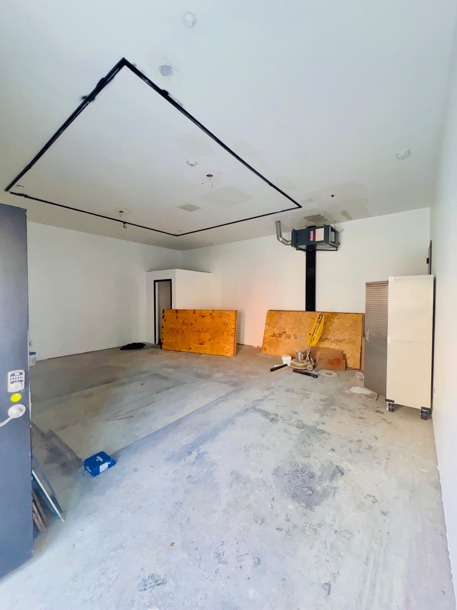 217 Malcolm X Blvd, Brooklyn, NY for sale Interior Photo- Image 1 of 1