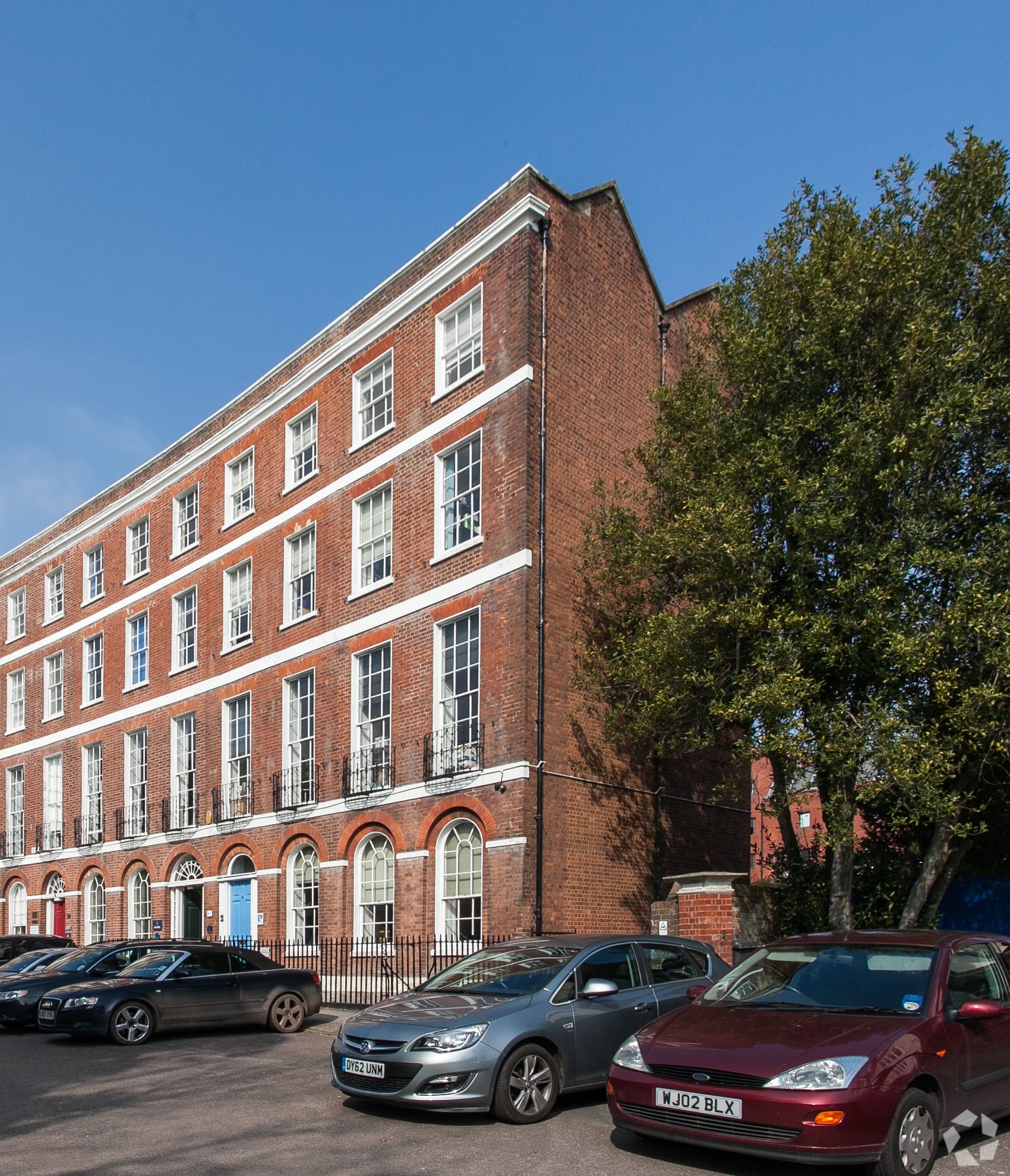 5-6 Barnfield Cres, Exeter for sale Primary Photo- Image 1 of 1