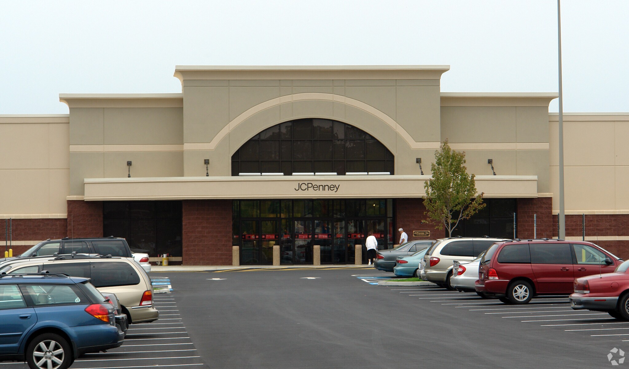 4600-4680 High Pointe Blvd, Harrisburg, PA for sale Primary Photo- Image 1 of 1