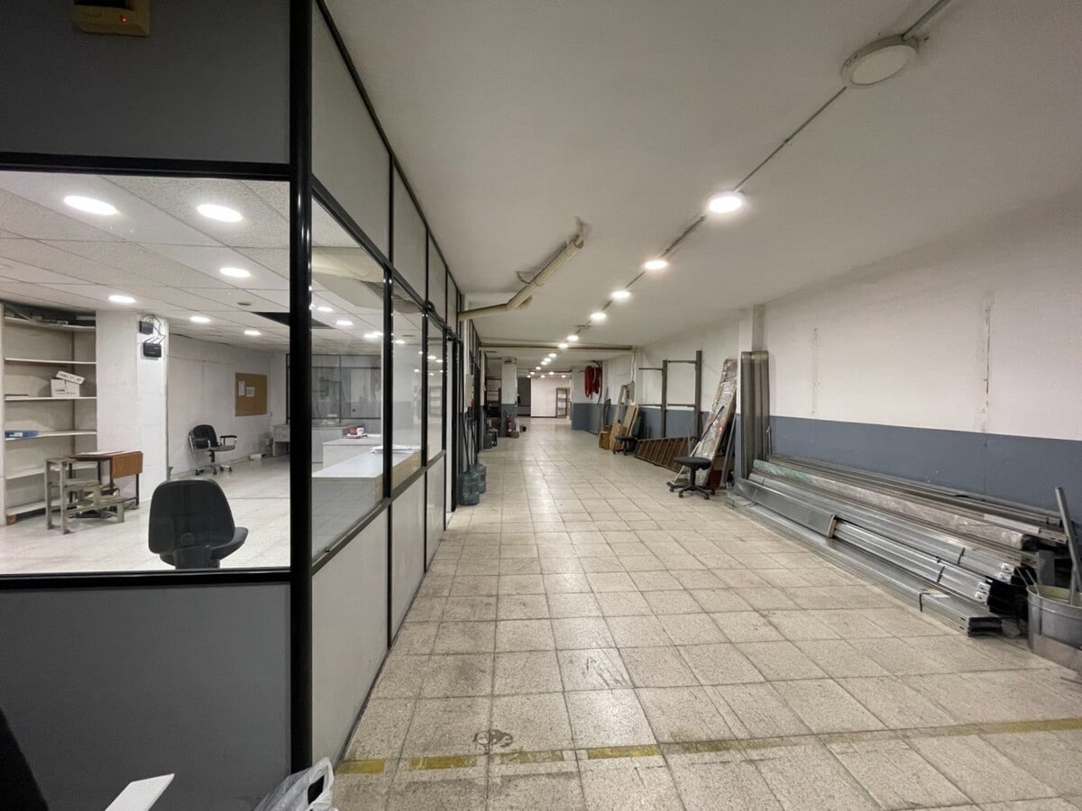 Carrer Marti i Julia, Badalona, BAR 08911 -  -  - Interior Photo - Image 1 of 7