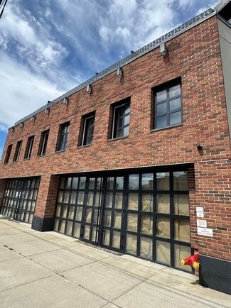 More details for 29-30 12th St, Astoria, NY - Retail for Sale