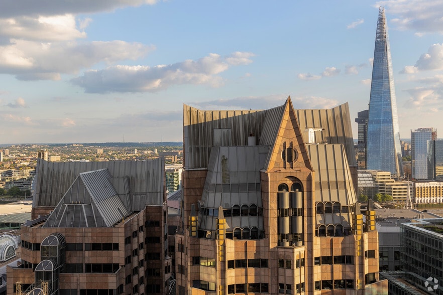 1 Minster Ct, London for lease - Building Photo - Image 2 of 5