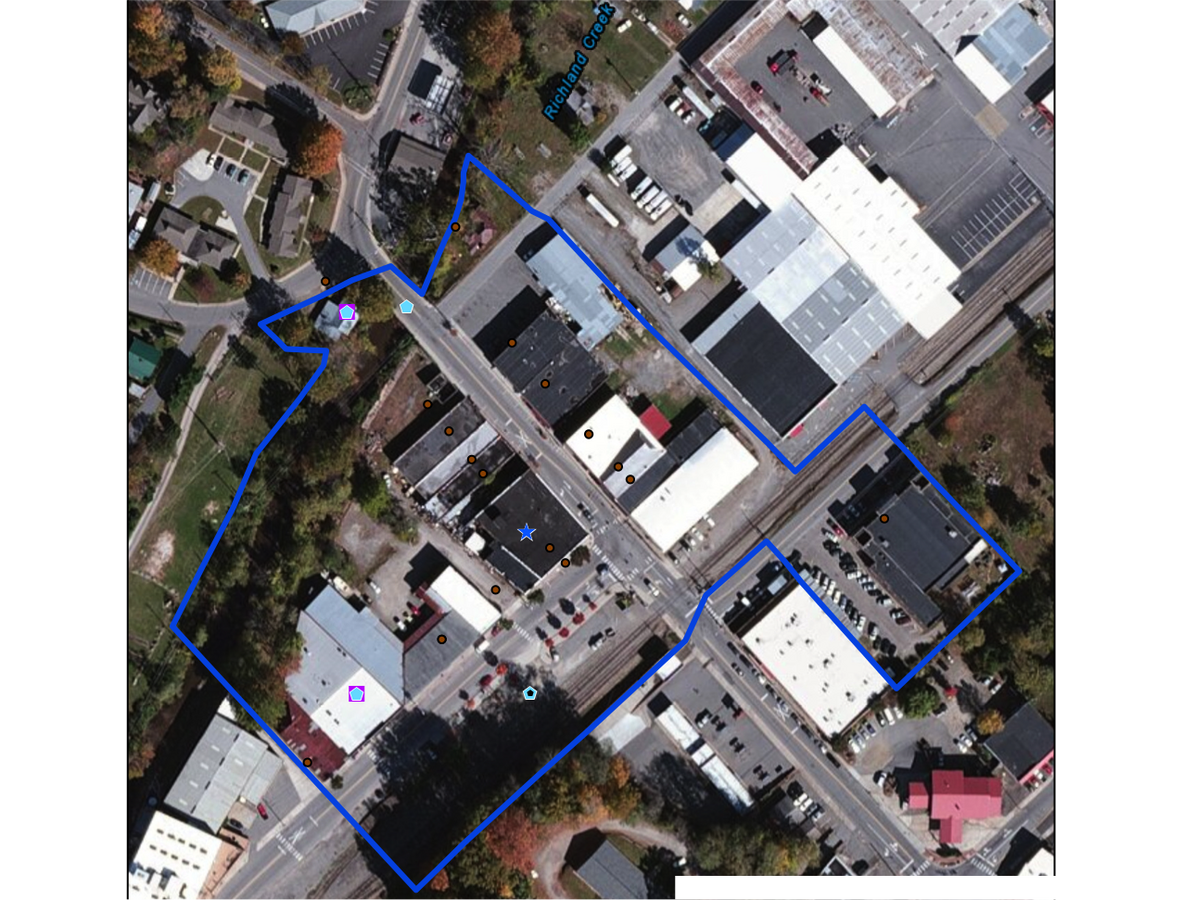 10 Commerce St, Waynesville, NC 28786