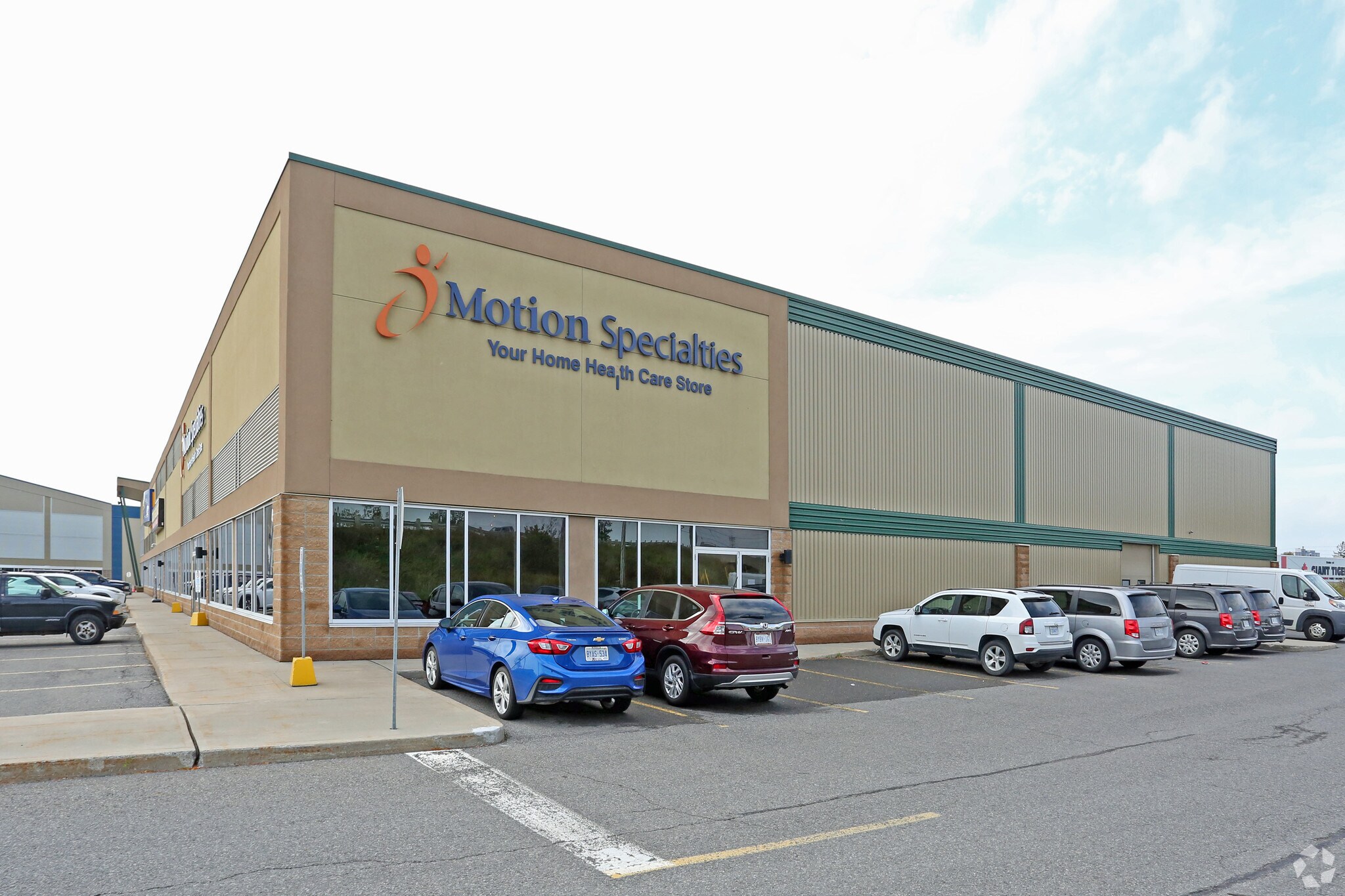 3020 Hawthorne Rd, Ottawa, ON K1G 3J6 Industrial for Lease