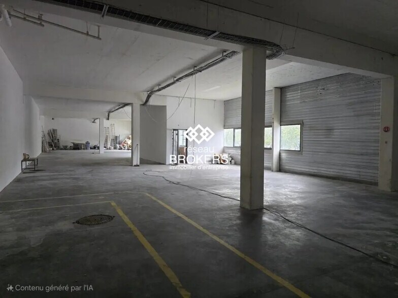 Industrial in Taverny for lease - Interior Photo - Image 2 of 4