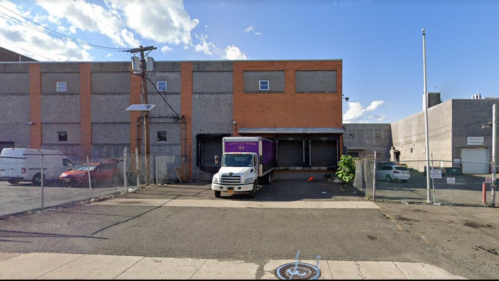 15 Kentucky Ave, Paterson, NJ 07503 15 Kentucky