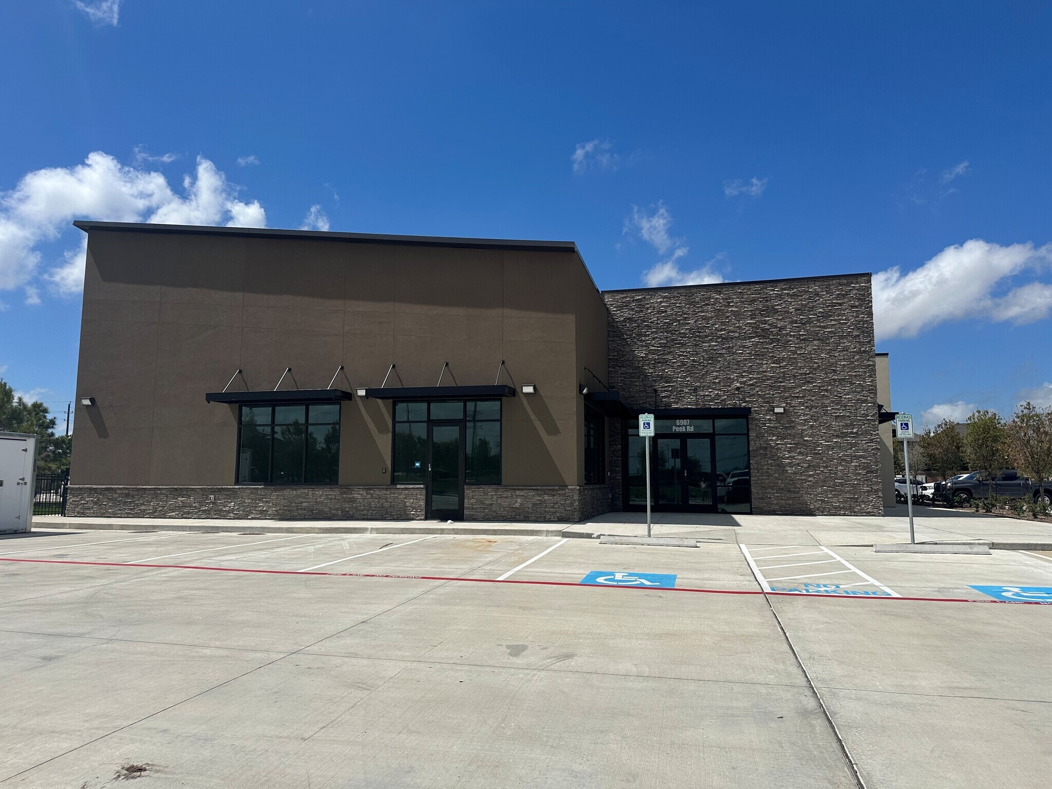 6907 Peek Rd, Katy, TX for lease Building Photo- Image 1 of 11