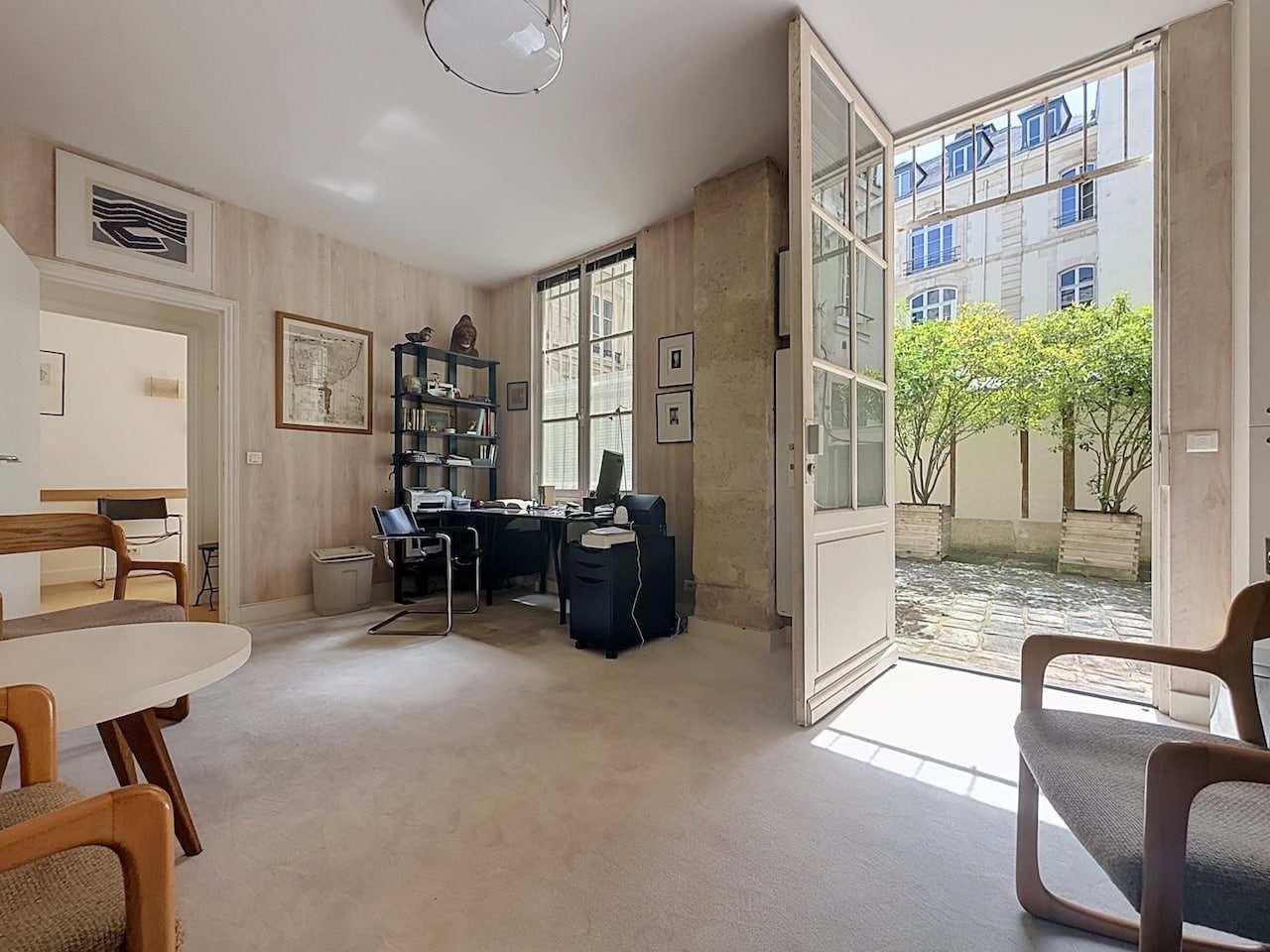 31 Rue Bonaparte, Paris for lease Interior Photo- Image 1 of 8
