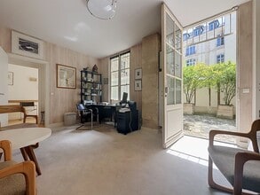 31 Rue Bonaparte, Paris for lease Interior Photo- Image 1 of 8