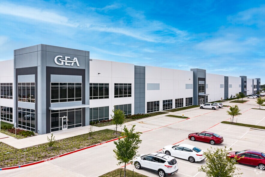 16005 Gateway Dr, Frisco, TX for sale - Building Photo - Image 1 of 1