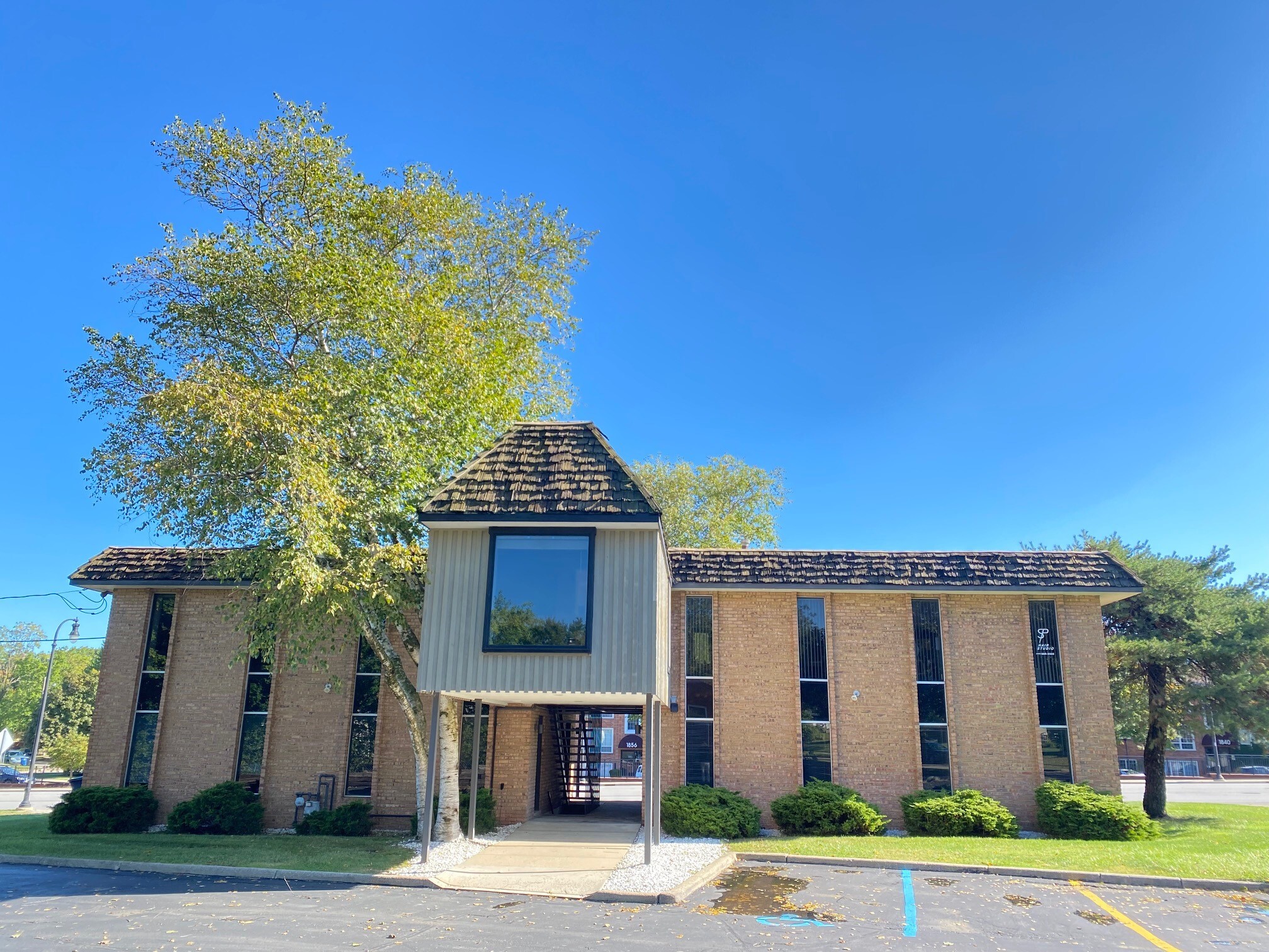 1817 W Stadium Blvd, Ann Arbor, MI for lease Building Photo- Image 1 of 9