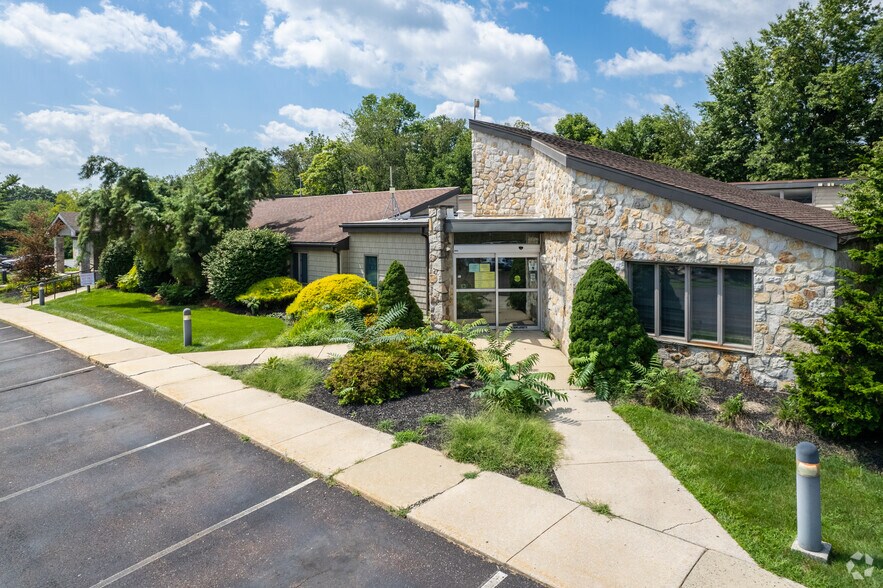 1591 Medical Dr, Pottstown, PA for sale - Building Photo - Image 1 of 1
