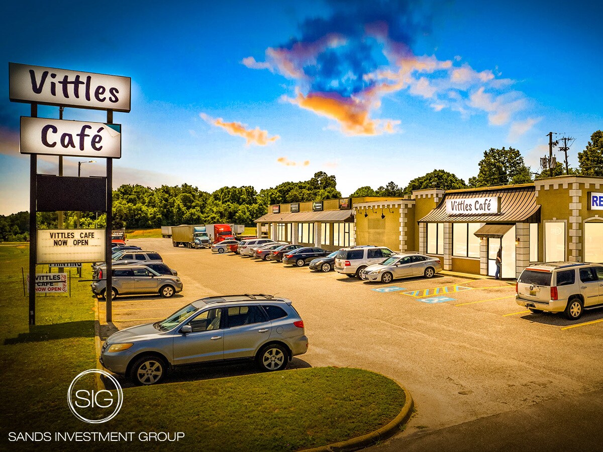 1962 US-231, Ozark, AL for sale Primary Photo- Image 1 of 1