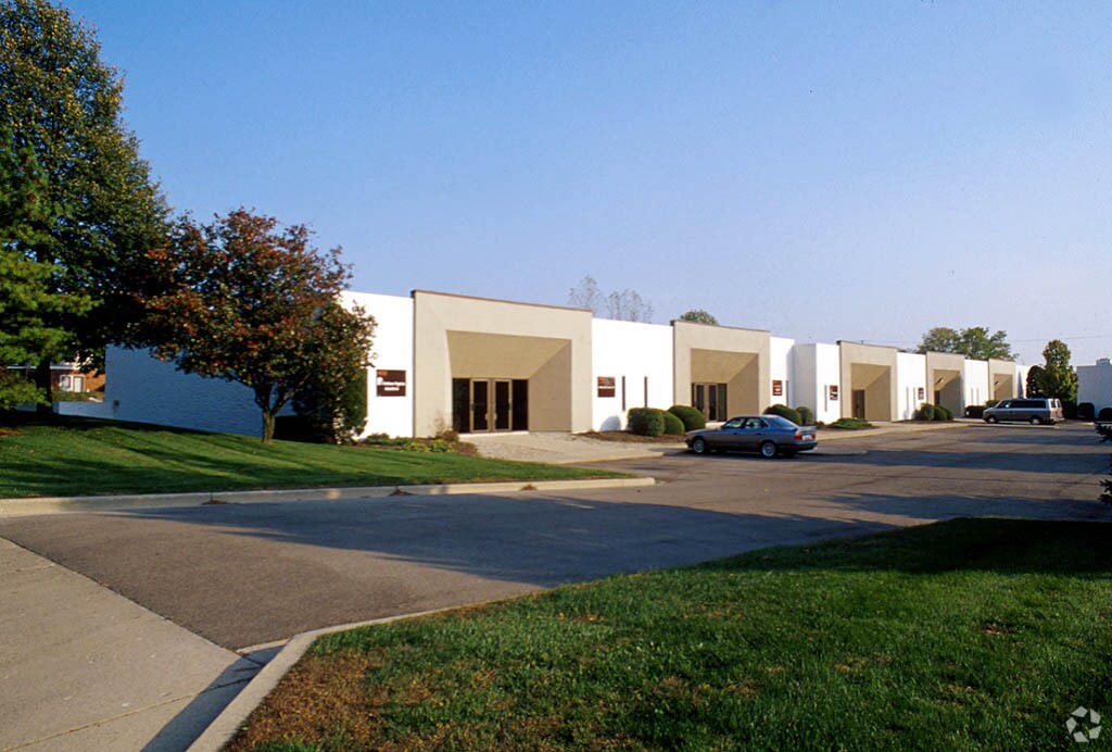 432452 Windsor Park Dr, Dayton, OH 45459