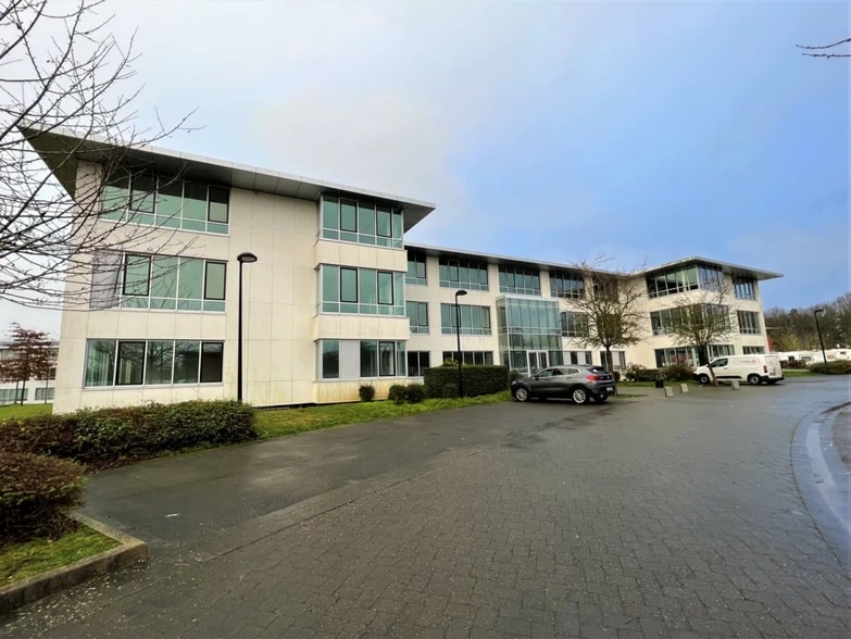 2 Rue René Caudron, Voisins-le-Bretonneux for lease - Building Photo - Image 2 of 4