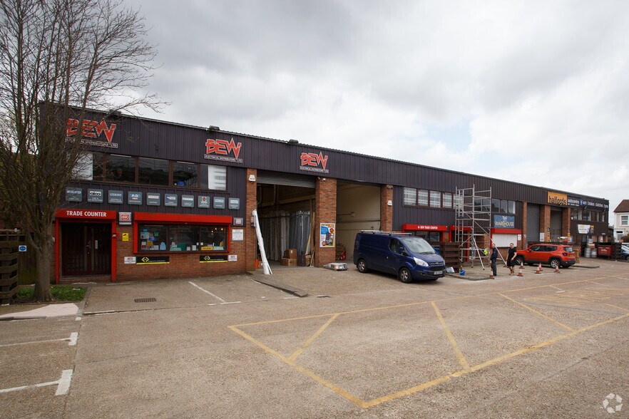 77-81 Sumner Rd, Croydon for lease - Building Photo - Image 3 of 7