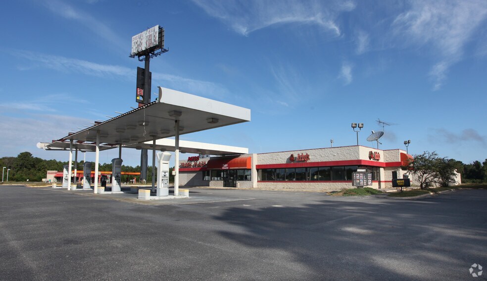 5369 Laurel Island Pky, Kingsland, GA for sale - Building Photo - Image 1 of 1