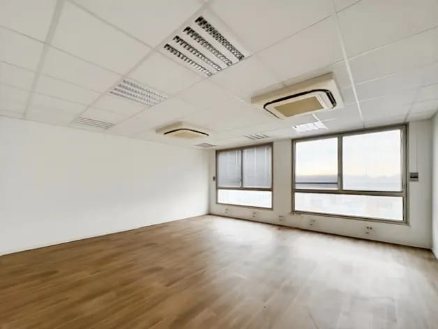 Office in Paris for lease - Building Photo - Image 3 of 8