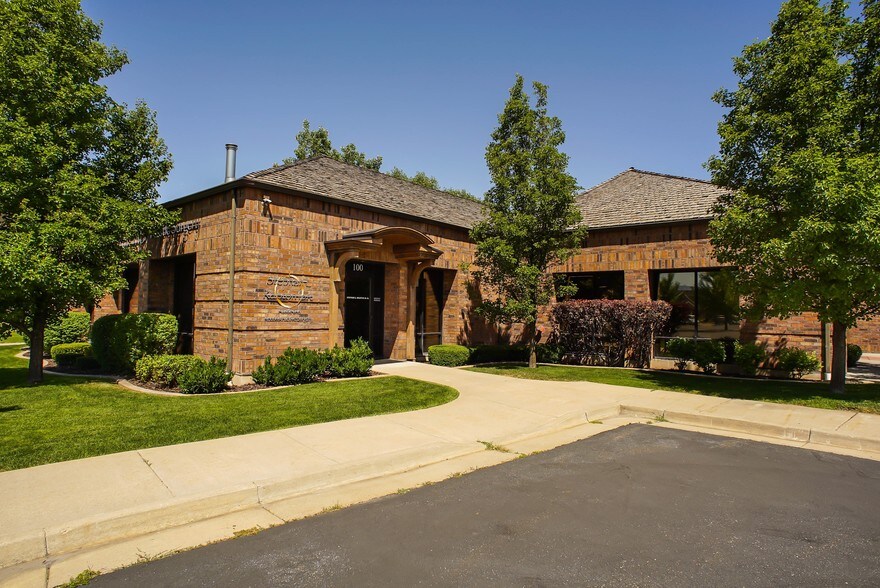 1452 E Ridgeline Dr, Ogden, UT 84405