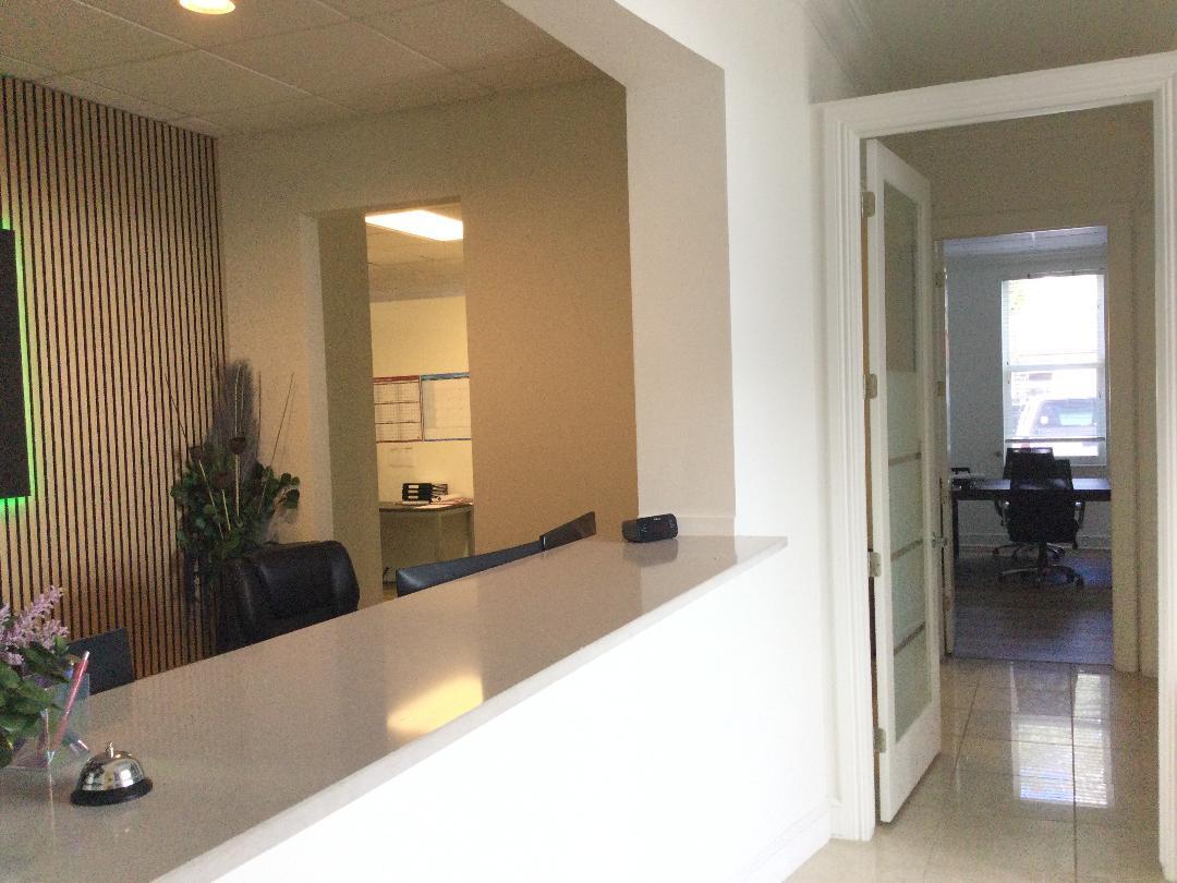 2675 S Horseshoe Dr, Naples, FL for lease Interior Photo- Image 1 of 2