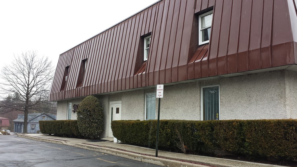 510 Rt-304, New City, NY for lease - Building Photo - Image 2 of 5