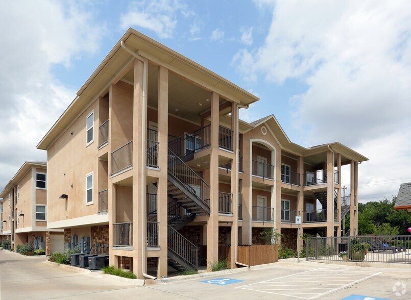 3280 Cedar Plaza Ln, Dallas, TX, 75235 Apartments Property For Sale