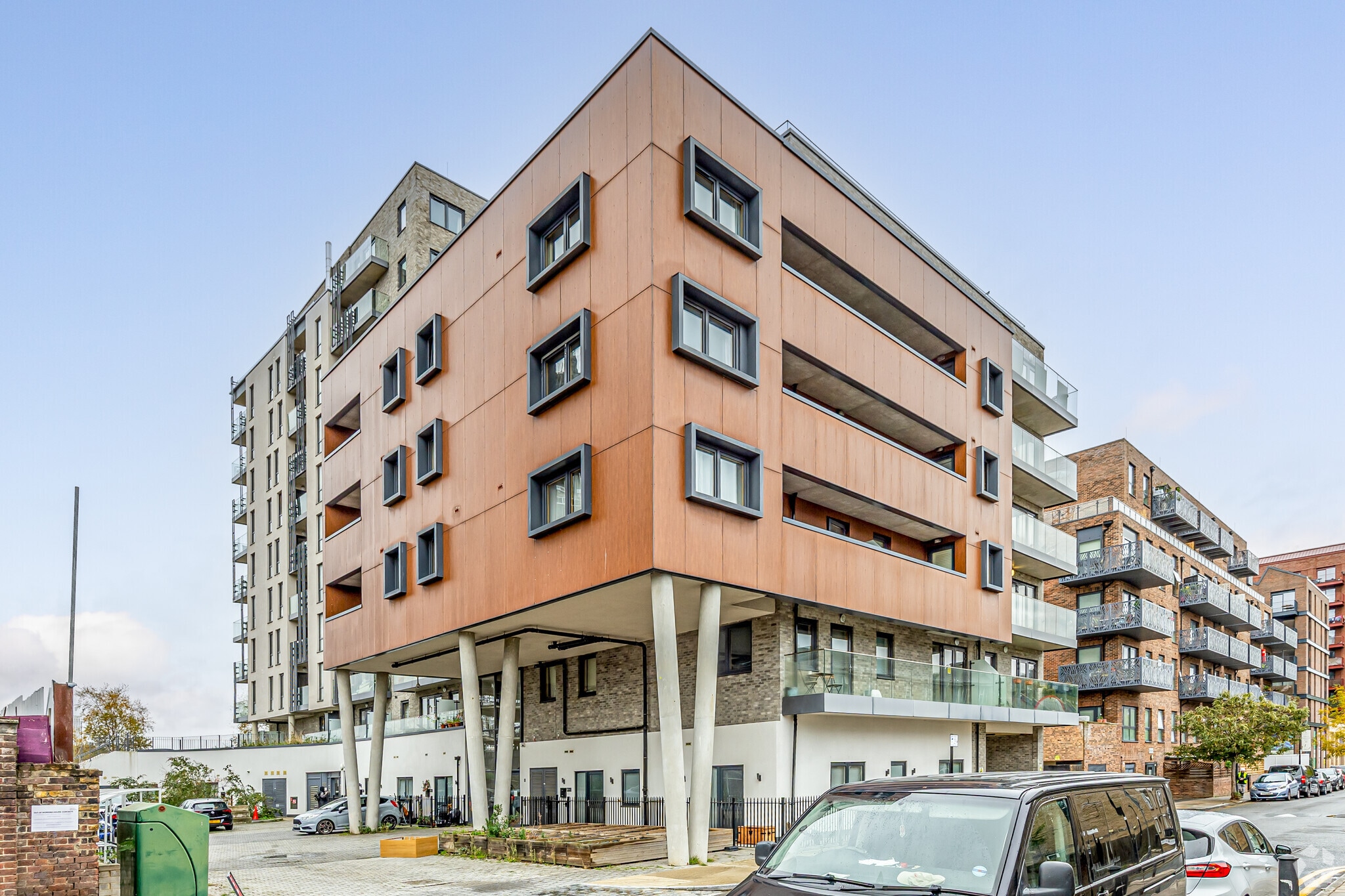 Leven Rd, London for sale Primary Photo- Image 1 of 1