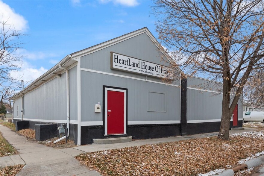 2801 5th Ave, Council Bluffs, IA for sale - Building Photo - Image 1 of 1