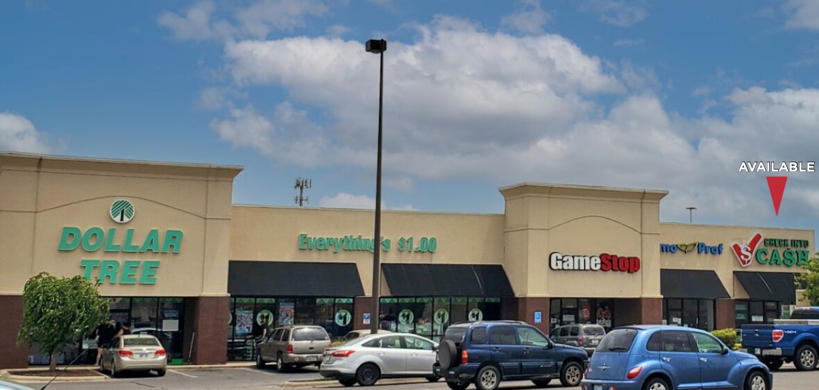 28302832 N Broadway St, Pittsburg, KS 66762