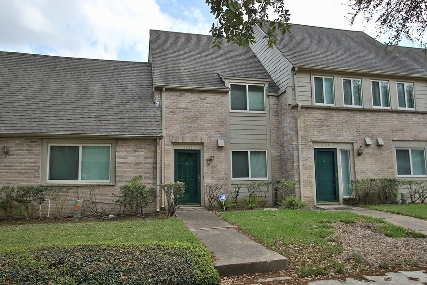 15606 Weldon Dr, Houston, TX 77032