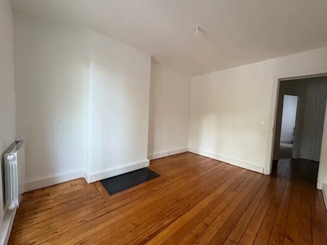 Office in Paris for lease - Building Photo - Image 2 of 8