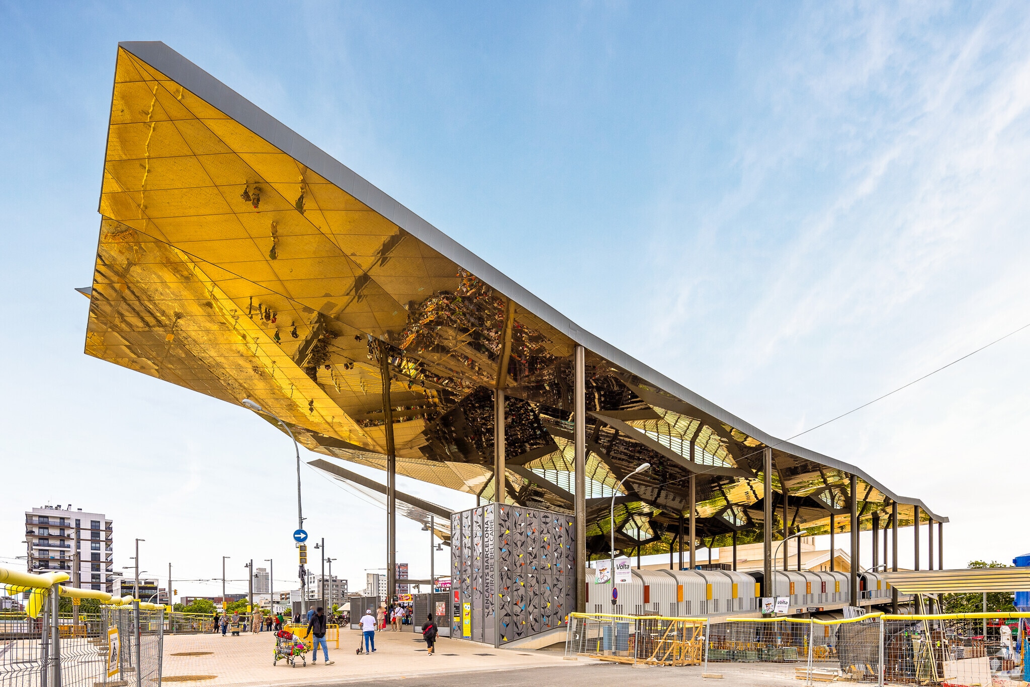 Avinguda Meridiana, 63, Barcelona, Barcelona for sale Primary Photo- Image 1 of 3