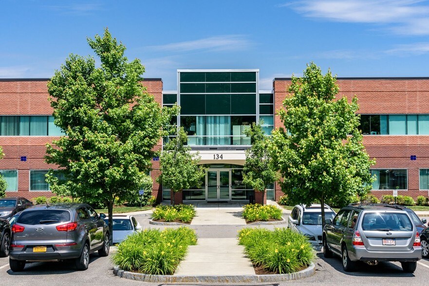 134 Turnpike Rd, Southborough, MA for lease - Building Photo - Image 3 of 30