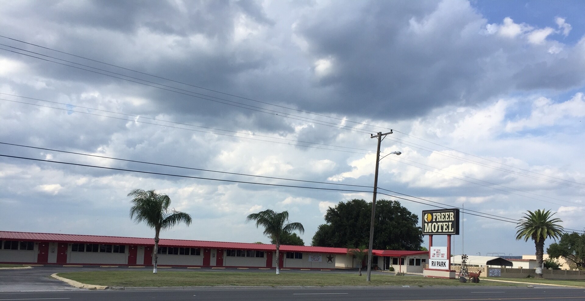 808 E Riley St, Freer, TX for sale Primary Photo- Image 1 of 1