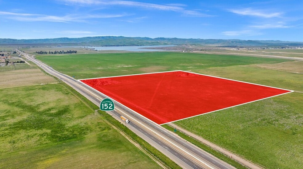 15930 Hilldale Ave, Gustine, CA for sale - Building Photo - Image 2 of 6