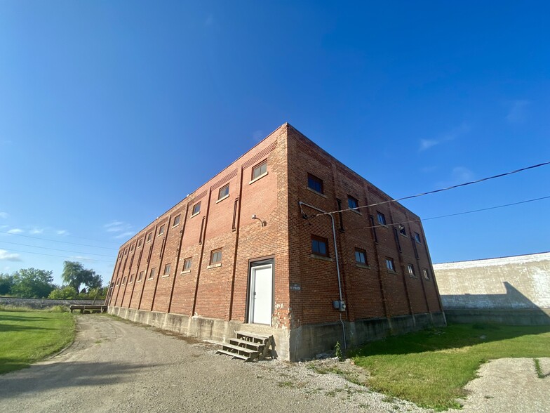 260 W Stroud St, Randolph, WI for sale - Building Photo - Image 2 of 43