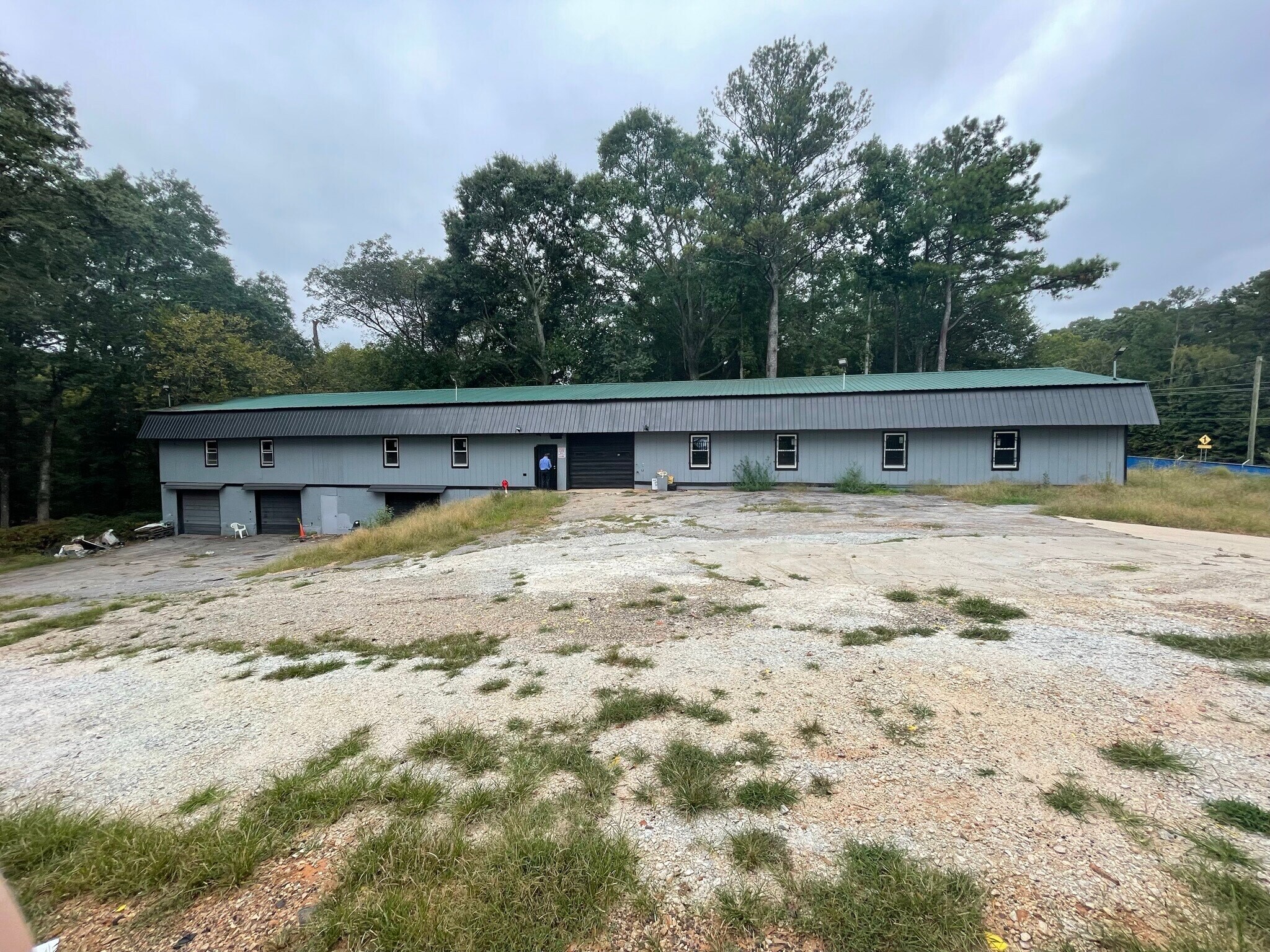 3089 Snapfinger Rd, Decatur, GA for sale Primary Photo- Image 1 of 1