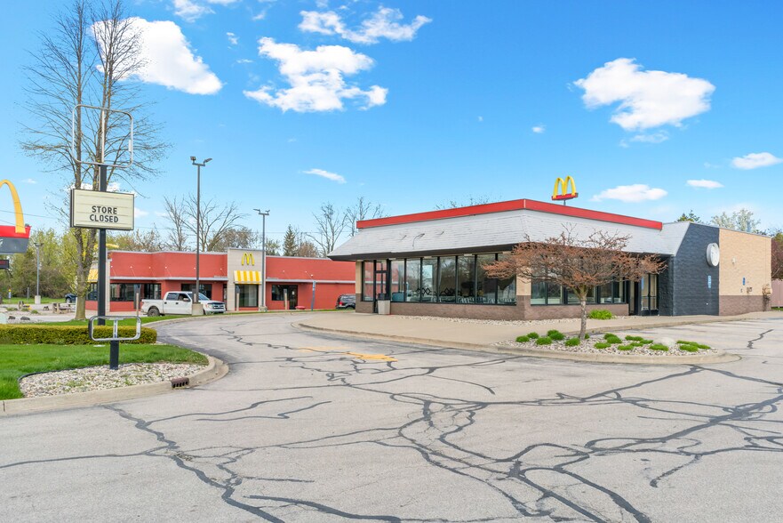 4907 Garfield Rd, Auburn, MI 48611