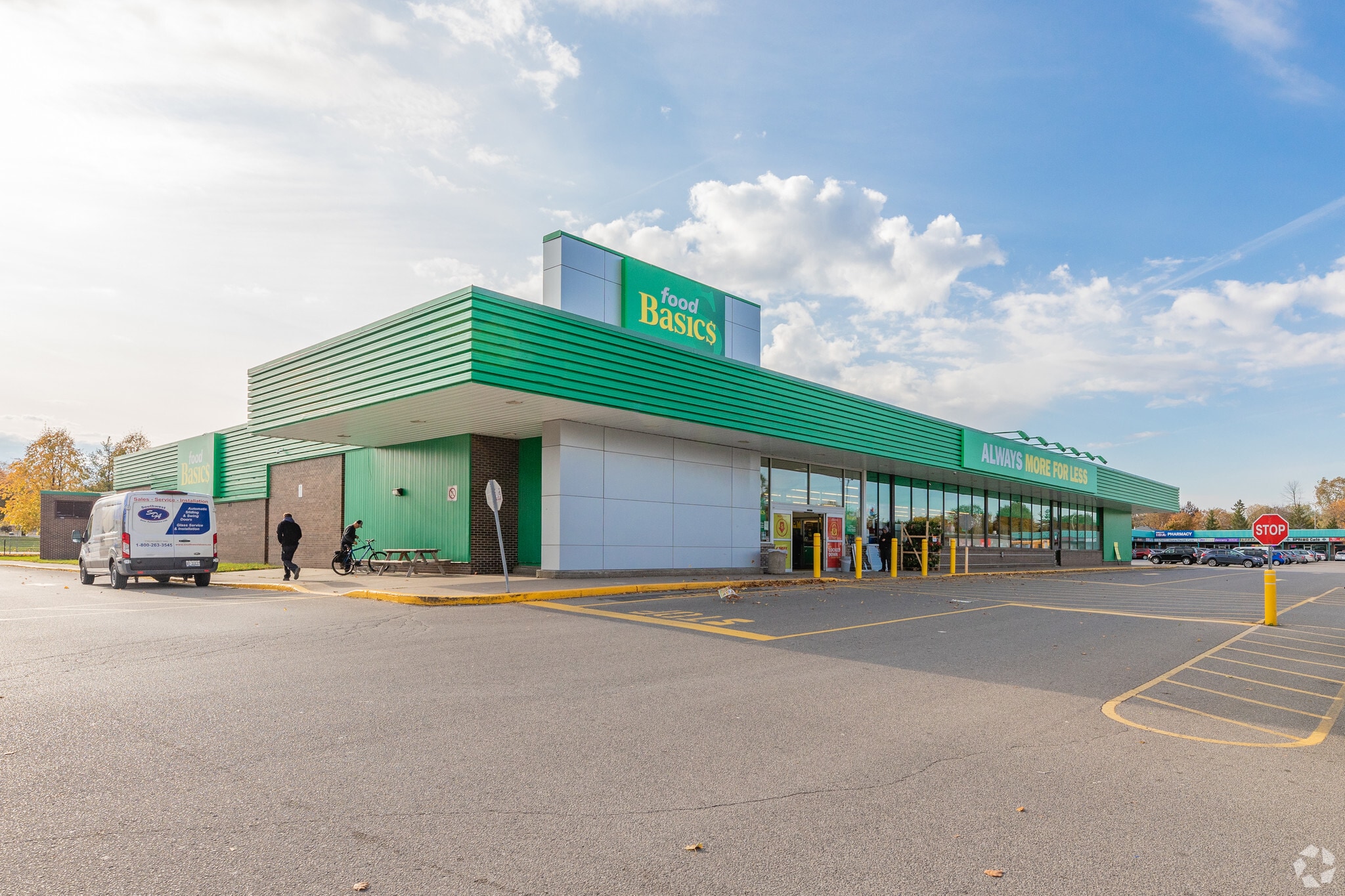 2425 Truscott Dr, Mississauga, ON for sale Primary Photo- Image 1 of 1