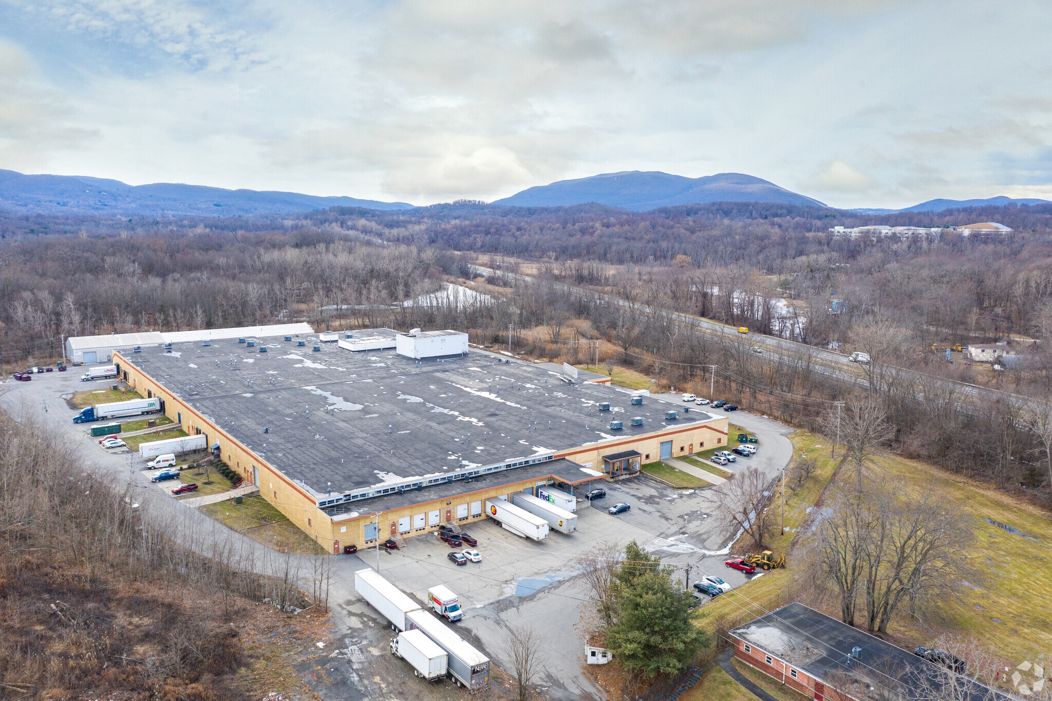 15 Tarkett Dr, New Windsor, NY 12553 Flex for Lease