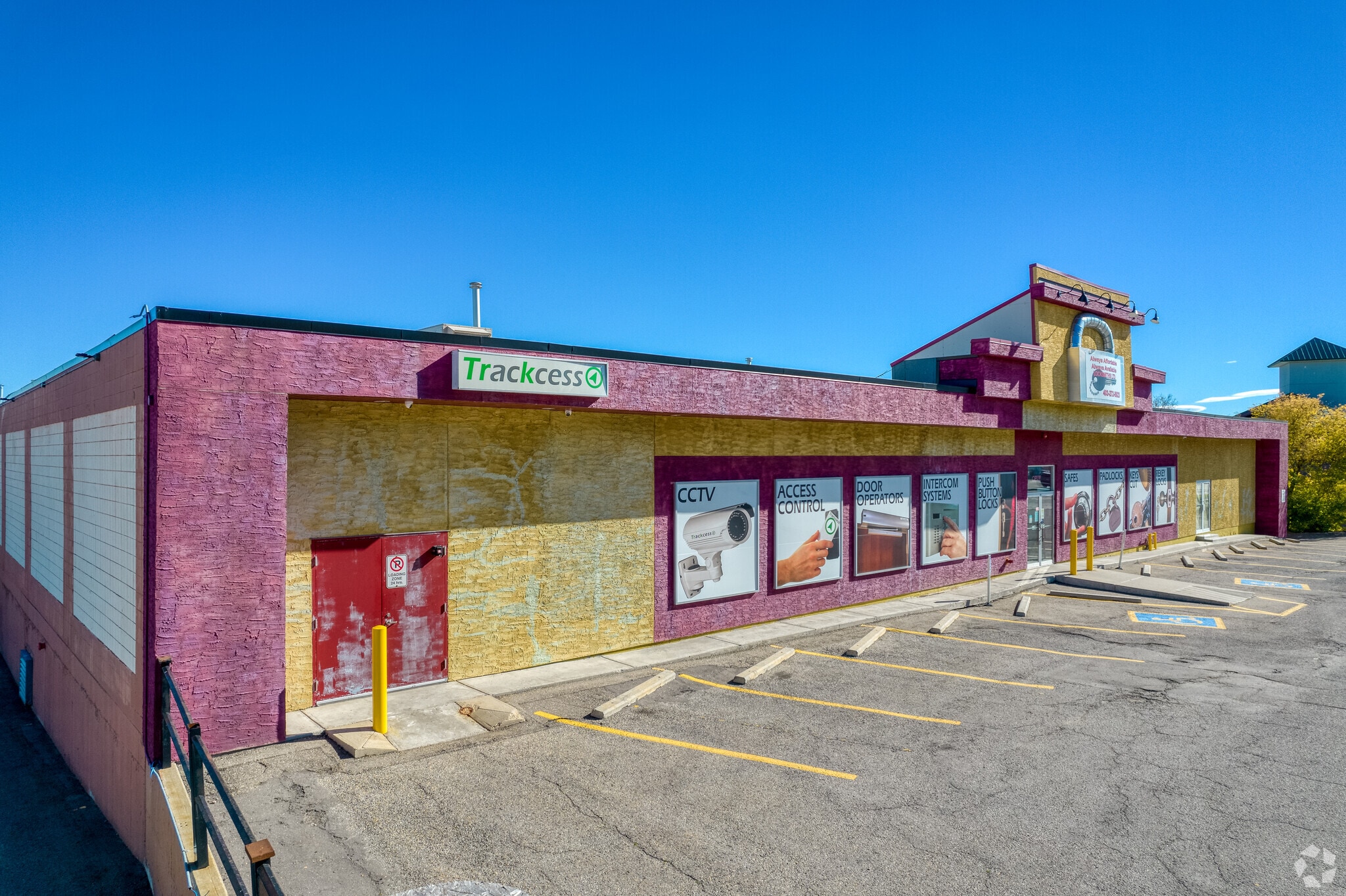 4114-4116 Macleod Trl SE, Calgary, AB for sale Primary Photo- Image 1 of 1