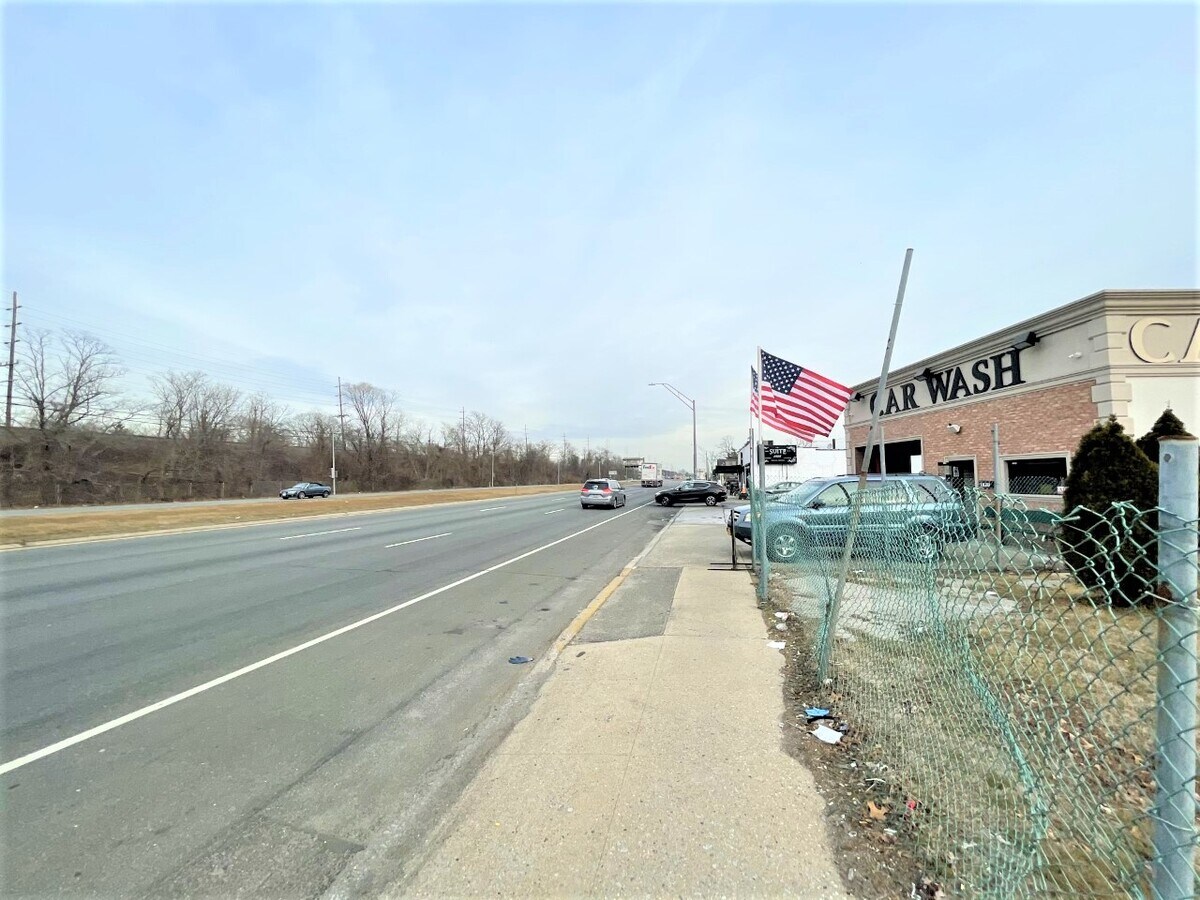 1808 Sunrise Hwy, Merrick, NY 11566 Sunrise Highway Commercial Land