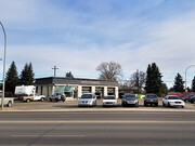 7110 98 Ave NW, Edmonton AB - Convenience Store