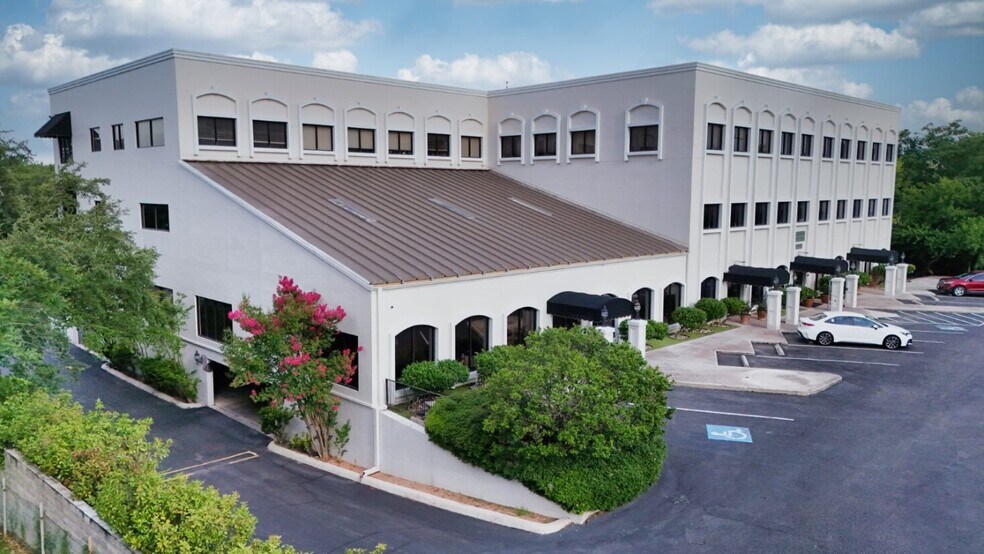 13409 NW Military Hwy, Shavano Park, TX for lease - Building Photo - Image 2 of 9