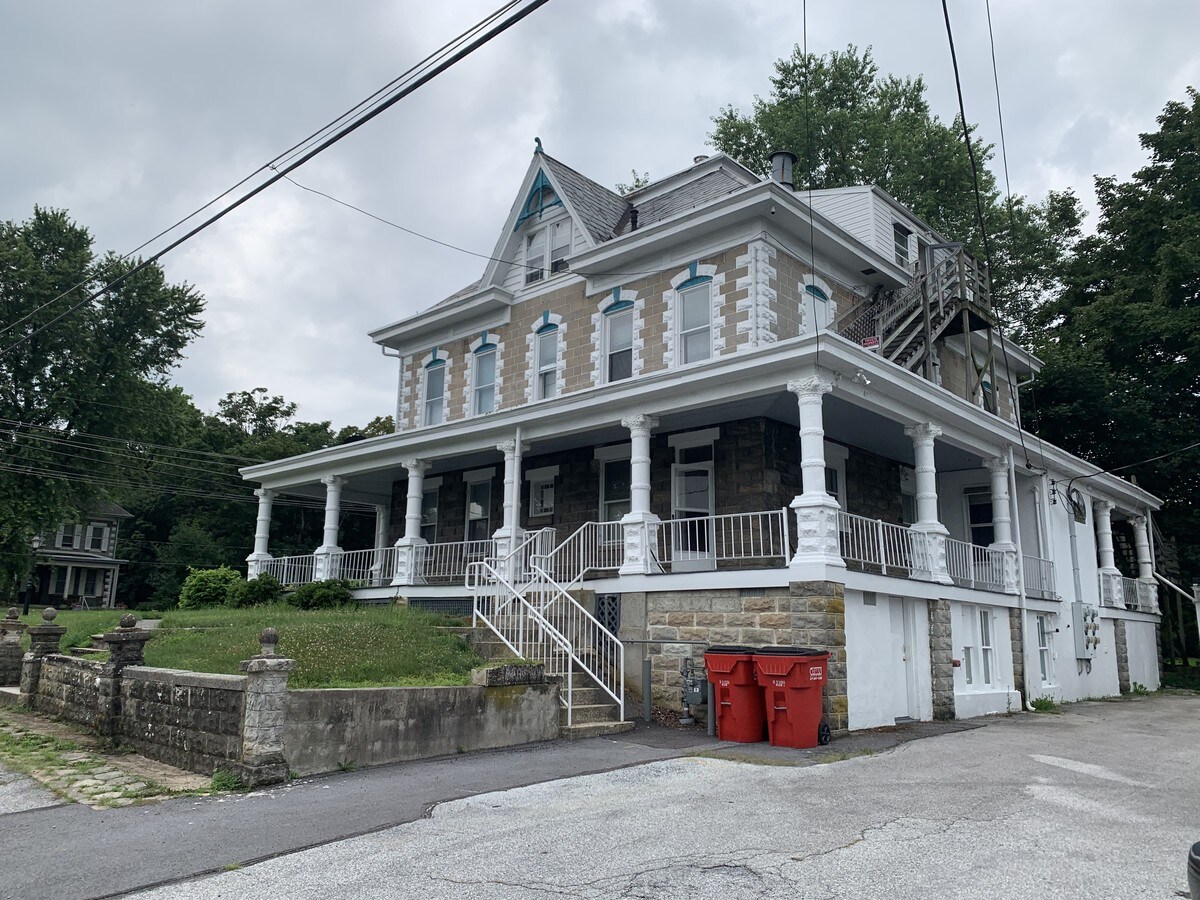 1301 Virginia Ave, Hagerstown, MD 21740