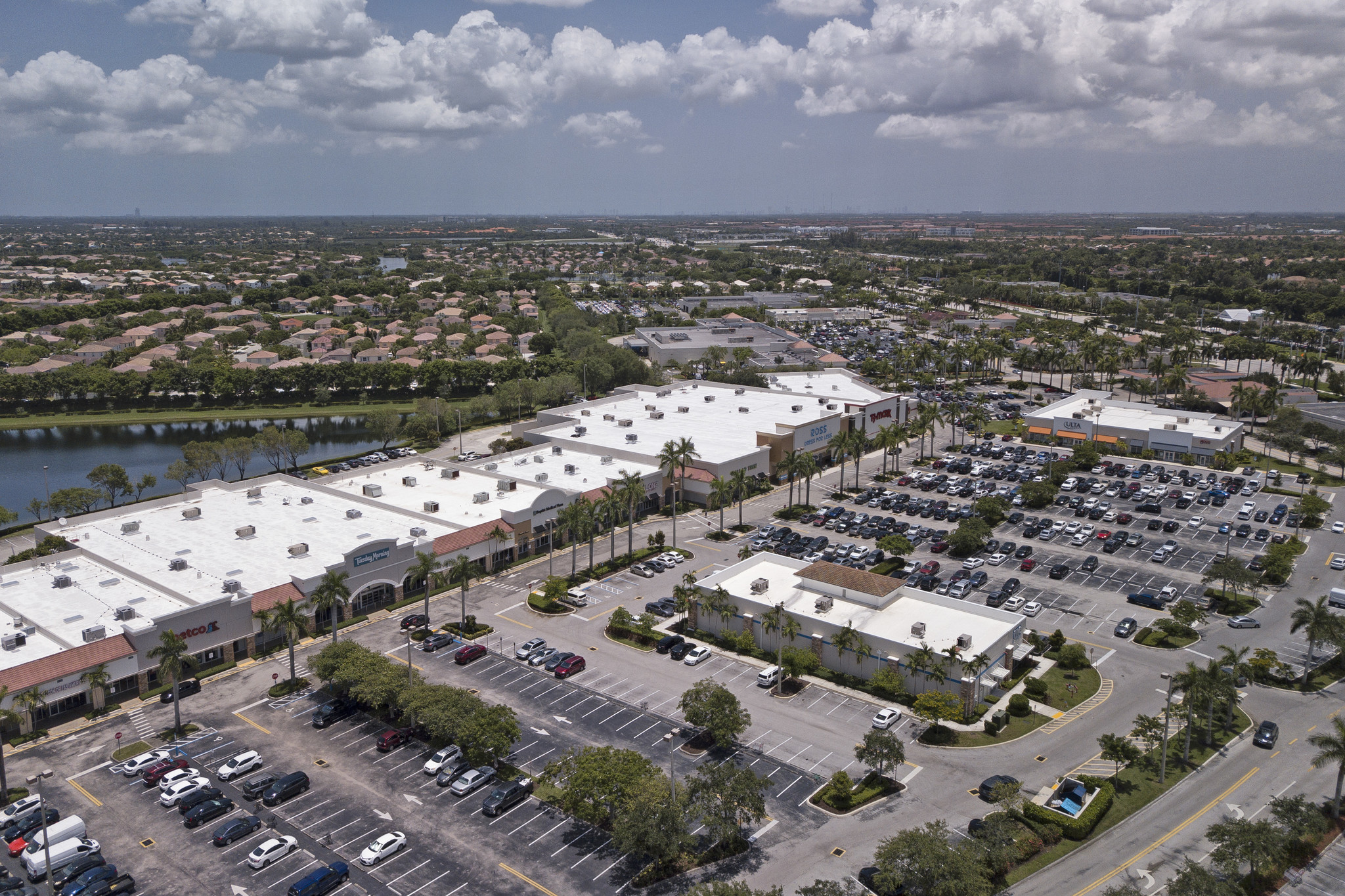 15801-15999 Pines Blvd, Pembroke Pines, Fl 33027 - Westfork Plaza 