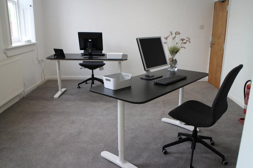 High St, Woking for lease - Building Photo - Image 2 of 4