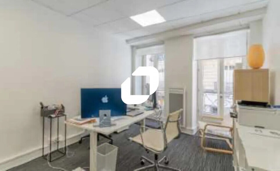 Office in Paris for lease - Interior Photo - Image 2 of 9